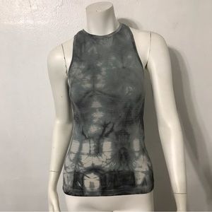 Lululemon top size 2